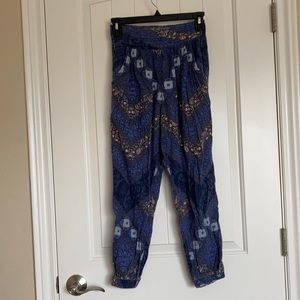 American Eagle Navy Flowy Boho Elastic Yoga Pants